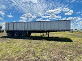 O Phee convertible lead trailer - picture0' - Click to enlarge