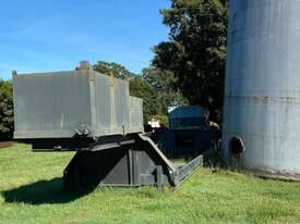 silo and tank carrier trailer - picture0' - Click to enlarge