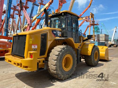 Caterpillar 962H Very Good Condition , Low Hours , Ex Japan Construction Company  , Light use .  