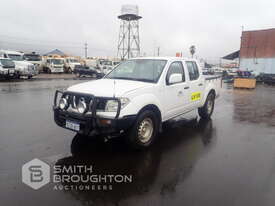 2013 NISSAN NAVARA D40 4WD DUAL CAB UTE - picture2' - Click to enlarge