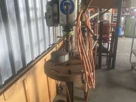 Industrial Pedestal drill - picture0' - Click to enlarge