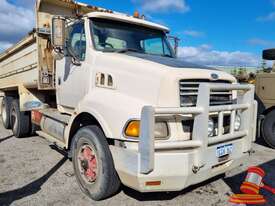 1998 FORD L-SERIES TIP TRUCK 6x4 - picture1' - Click to enlarge