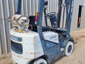 Crown 1.8 Tonne LPG Forklift - picture2' - Click to enlarge