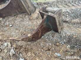 Hyundai Excavator Ripper Attachment - picture0' - Click to enlarge