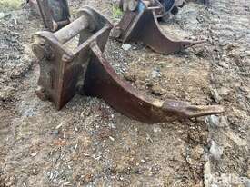 Hyundai Excavator Ripper Attachment - picture0' - Click to enlarge