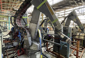 FANUC Paint Robot System R-J3IB A05B-2470-B150 P-200E-6-J31B Arm, Controller & Teach Pendant