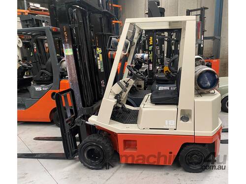 Container Mast Compact Nissan Forklift 