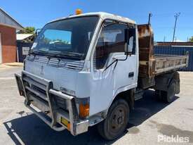 1990 Mitsubishi Canter - picture0' - Click to enlarge