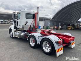 2011 Mack Trident - picture2' - Click to enlarge