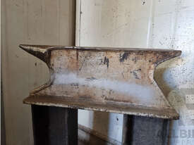 Steel Fabricated Anvil - picture0' - Click to enlarge