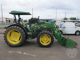 John Deere 5085 M - picture0' - Click to enlarge