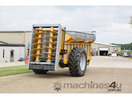 Tubeline Nitro 750 Manure Spreader