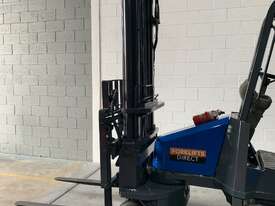 Aisle-Master 2t Articulated LPG Forklift  - picture2' - Click to enlarge