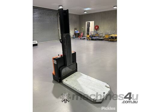 Walk Behind Forklift