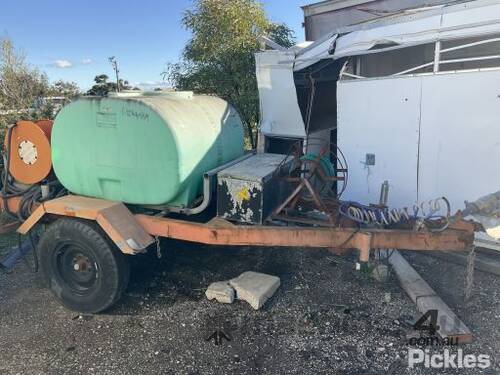 Unbranded Water Tank (Trailer Mounted)