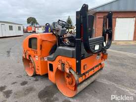 Volvo DD29 Articulated Smooth Drum Roller - picture2' - Click to enlarge