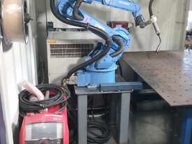 Robot Welding - Ready to Use Japanese Robot - picture0' - Click to enlarge