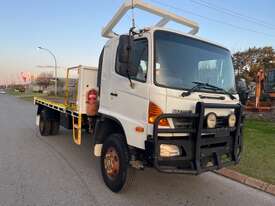 Truck Trayback Hino 500 4x4 226261km 5300mm tray Hi/low SN1524 - picture2' - Click to enlarge