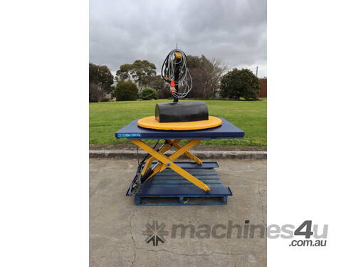 Low Profile 1000kg Scissor Lift Table - 1450 x 1140mm