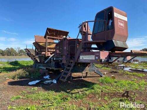 1996 Toro ProGrind 4000 Tub Grinder