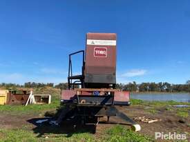 1996 Toro ProGrind 4000 Tub Grinder - picture0' - Click to enlarge