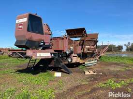 1996 Toro ProGrind 4000 Tub Grinder - picture1' - Click to enlarge