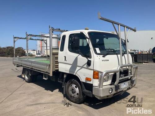 2010 Hyundai HD45 Tray Day Cab