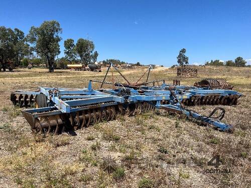 GRIZZLY OFFSET DISC PLOUGH