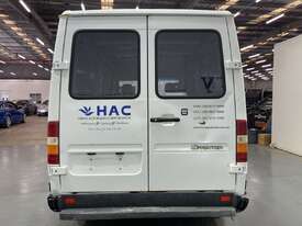2000 Mercedes-Benz Sprinter 308CDI SWB - picture2' - Click to enlarge