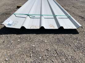 Quantity of Roofing Sheets - picture0' - Click to enlarge