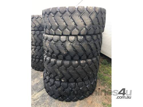 4 X Unused 20.5 X 25 Earthmoving Tyres