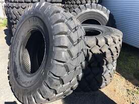 4 X Unused 20.5 X 25 Earthmoving Tyres - picture0' - Click to enlarge