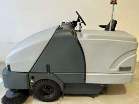 Nilfisk SR1601 Ride-On Industrial Sweeper LPG - picture0' - Click to enlarge