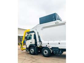 STG GLOBAL - 2023 VOLVO FMX11 REFUSE TRUCK - picture2' - Click to enlarge