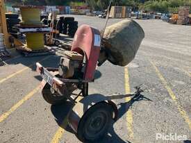 1999 Custom Trailer Mounted Cement Mixer - picture0' - Click to enlarge