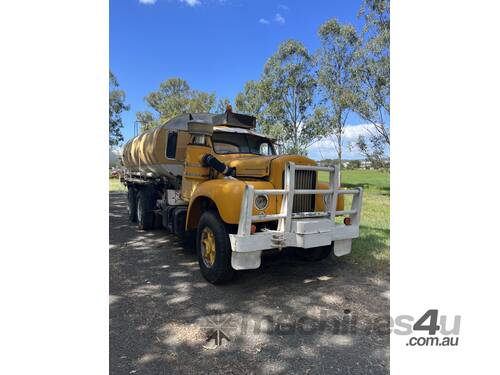 caption Mack B-model water truck