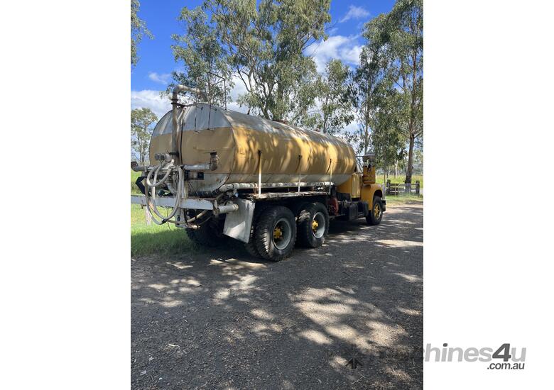 caption Mack B-model water truck
