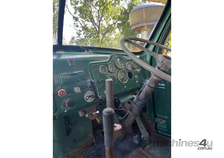 caption Mack B-model water truck