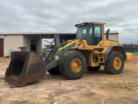 2011 VOLVO L120F WHEEL LOADER - picture0' - Click to enlarge