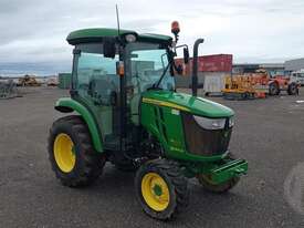John Deere 3045r - picture0' - Click to enlarge