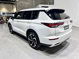 2022 Mitsubishi Outlander Aspire Petrol - picture1' - Click to enlarge