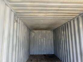 20 Foot Shipping Container - picture1' - Click to enlarge