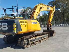 JCB JS200LC - picture2' - Click to enlarge