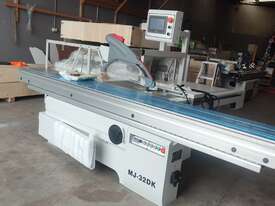 AARON 3200mm Precision Electronic digital | 3-Phase Panel Saw | MJ-32DK - picture1' - Click to enlarge