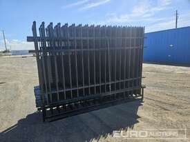 Unused 24 Piece Fencing - picture0' - Click to enlarge