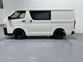 2014 Toyota Hiace  Petrol - picture0' - Click to enlarge