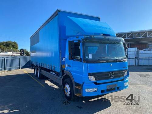 2010 Mercedes Benz Atego Pantech Curtainsider