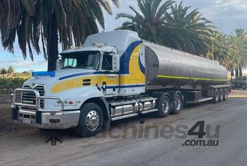 2003 Mack Prime Mover * 2 owners * 659000 kms *