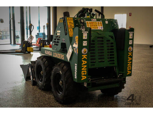 caption Kanga 6 Series Diesel Mini Loader DW625 - Perfect for Any Terrain