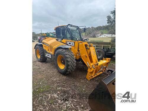 2021 JCB 542-70 